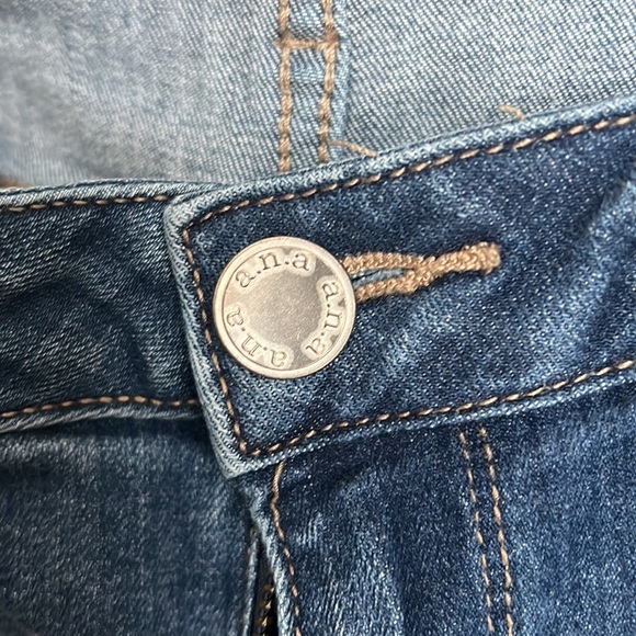 A.n.a. Jeans - Picture 3 of 6